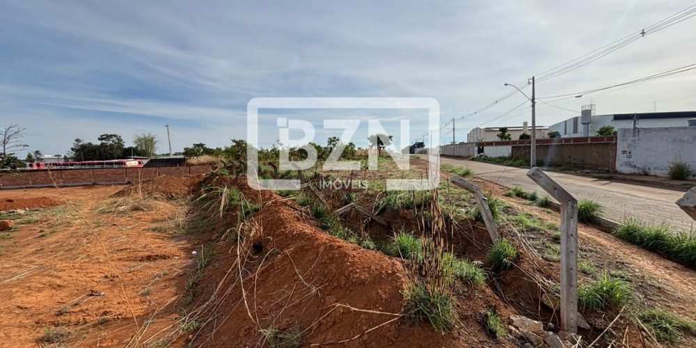 WhatsApp Image 2025-11-17 at 10.06.02 (1)